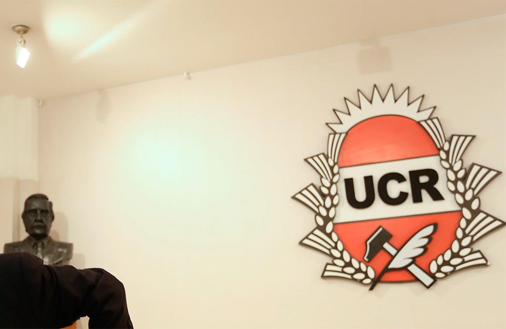 Un sector de la UCR plantea ir “solos” a la Presidencial, con Alfonsín o Lousteau como candidato