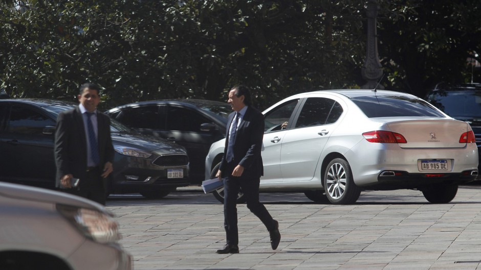 La producción automotriz cayó casi 50 por ciento en julio, según la UIA