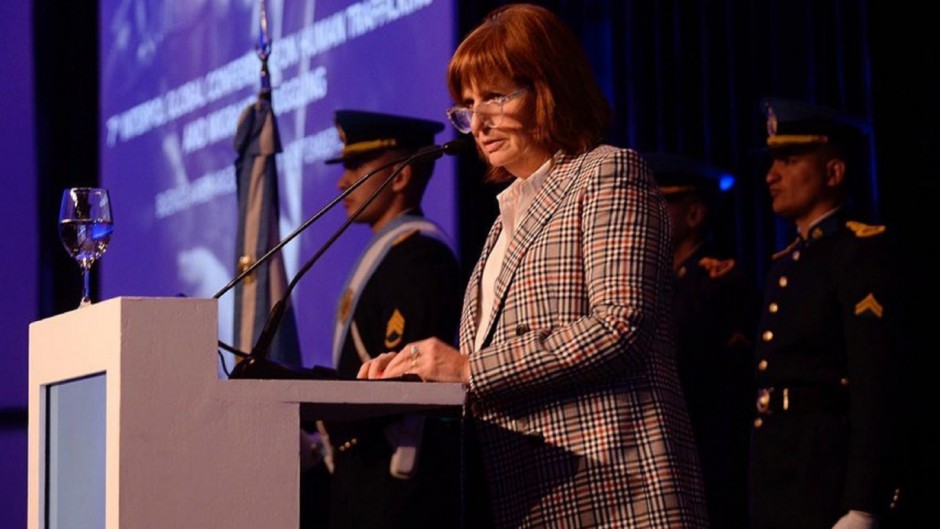 Un giro en la causa del jefe de la Policía Federal baleado en Santa Fe pone en riesgo la hipótesis de Bullrich