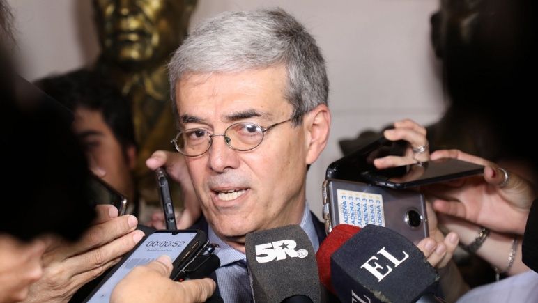 La provincia pone en duda para el mes próximo el pago de sueldos a sus empleados