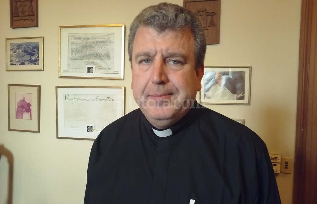 La parroquia Inmaculado Corazón de María tiene nuevo párroco.