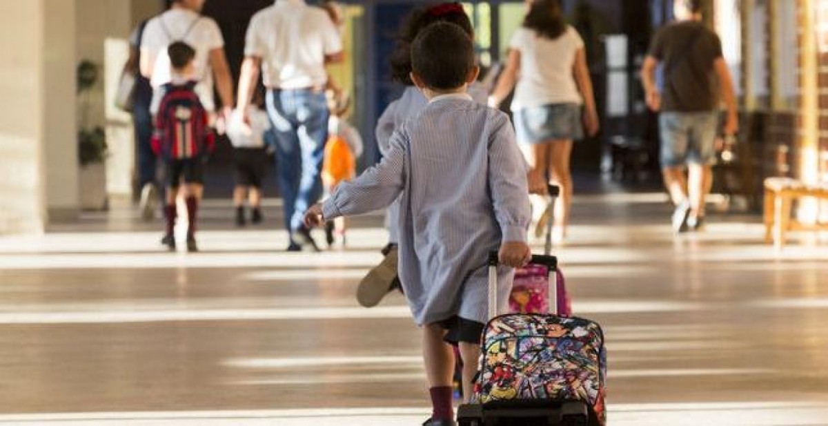 Autorizan la vuelta a clases y cada provincia definirá su calendario.