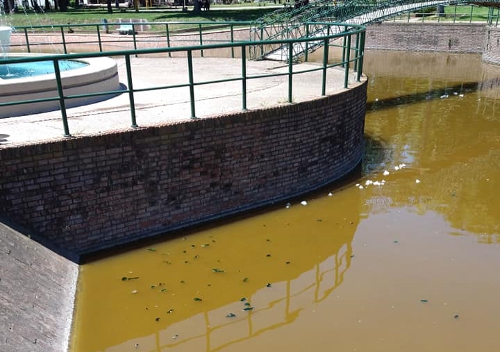 Parque de la Agricultura; basura y suciedad en el paseo predilecto por los esperancinos.