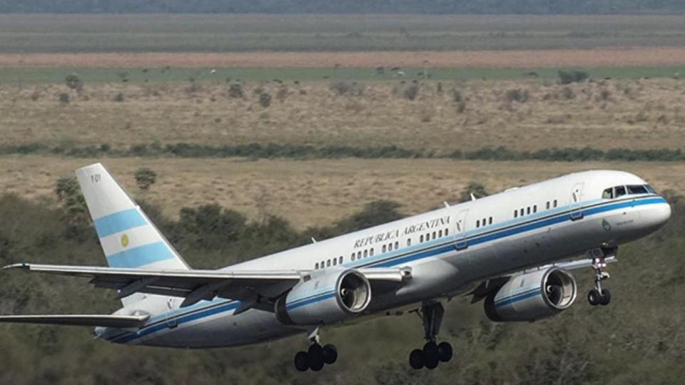 Es necesario? el gobierno decidió invertir más de USD 12 millones en la reparación del “Tango 01”