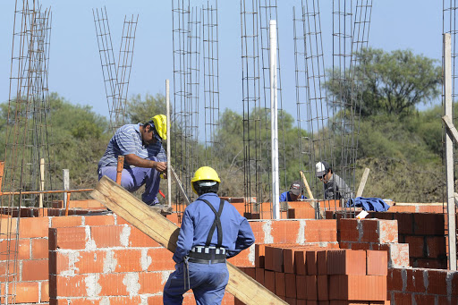 Permiten ampliar el número de obreros en la construcción.