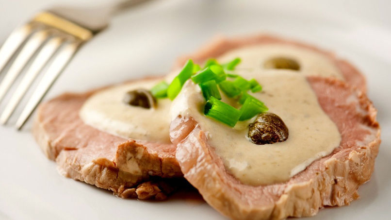 ¿Por qué comemos vitel toné en navidad?