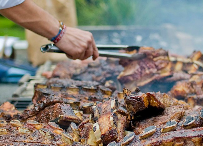 Por la suba de precios de la carne, el asado está cada vez más lejos de la mesa de los argentinos
