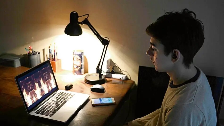 Para el presidente de la Sociedad Argentina de Pediatría, “hay graves consecuencias en los chicos por el encierro”