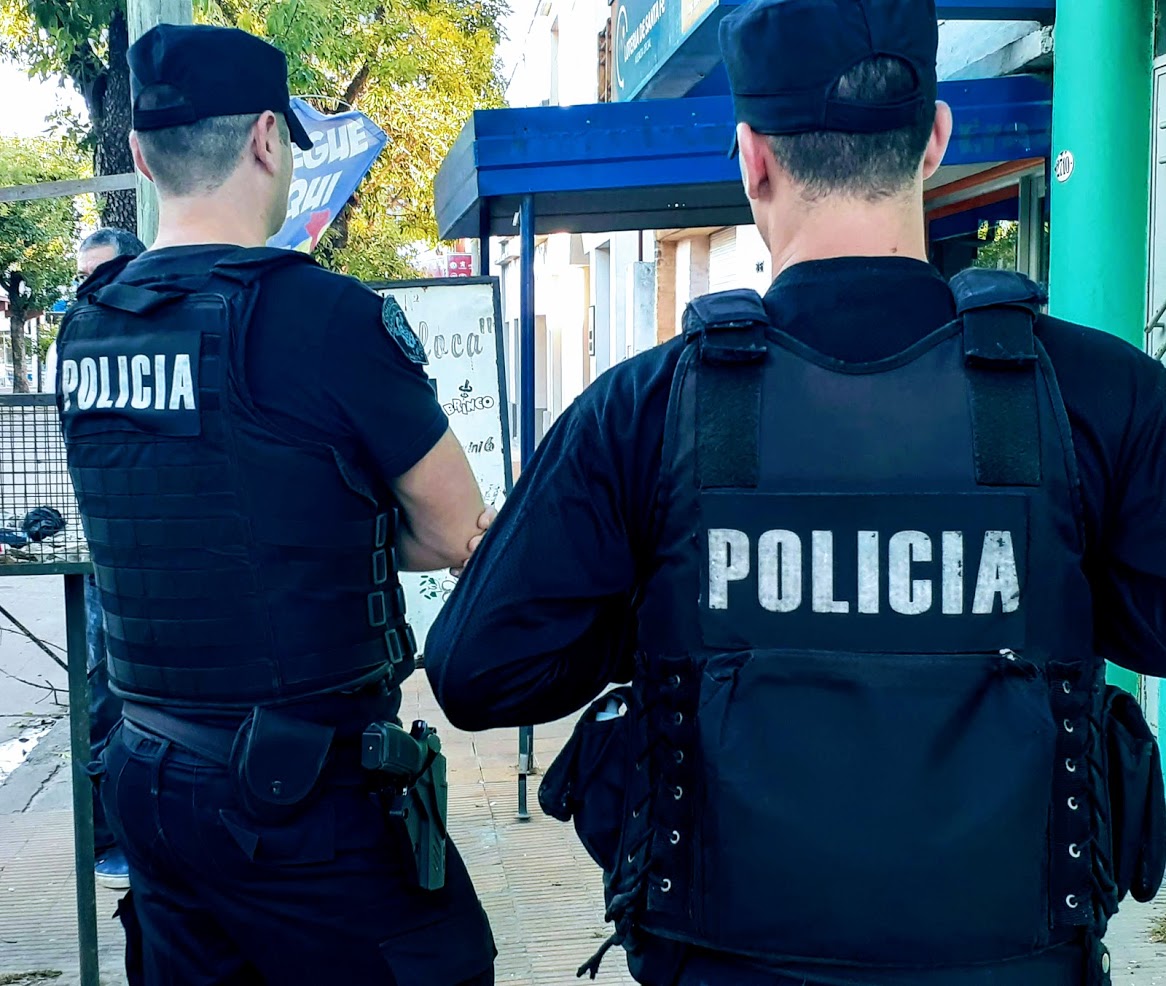 El Senador Michlig solicita que se vacune con prioridad contra el covid-19, a todo el Personal de la Policía de la Provincia