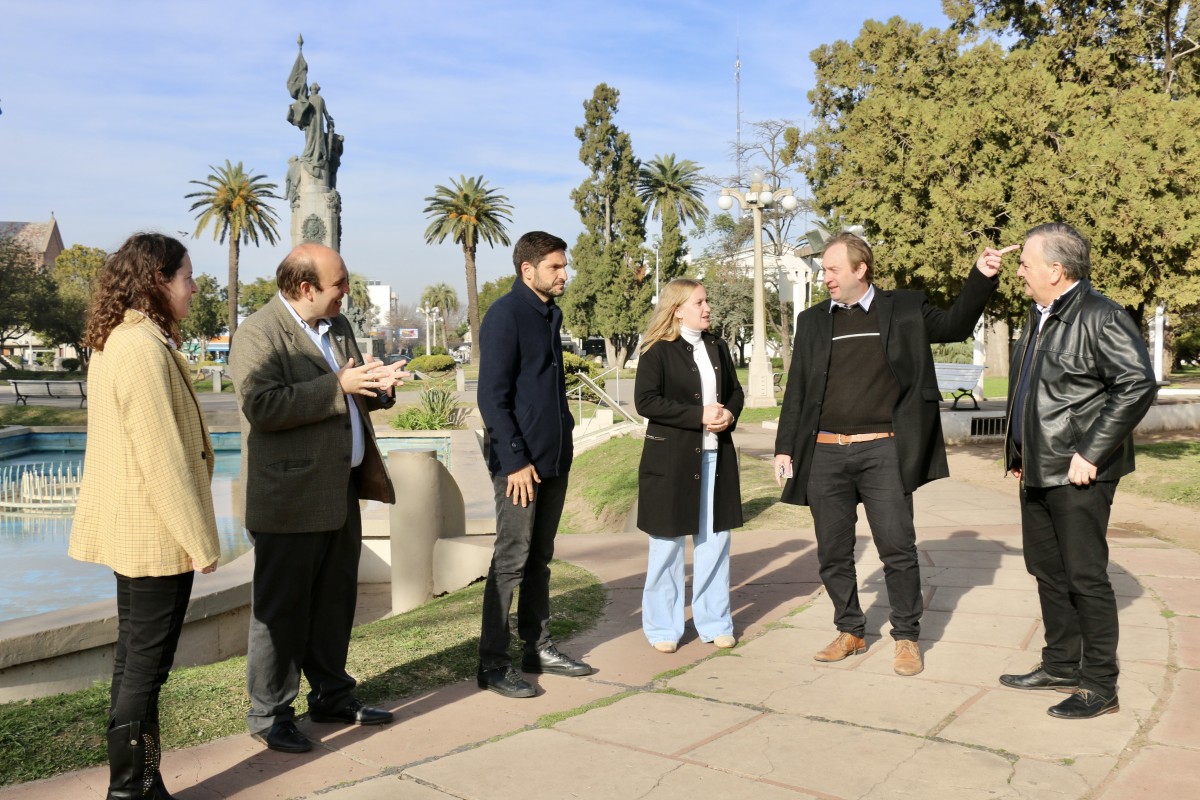 Pullaro “No se entiende que Perotti no defienda los intereses de Santa Fe”