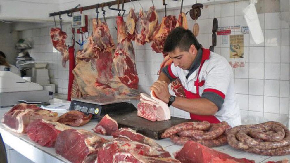 Desde el campo advierten que la carne subirá, pero por la crisis económica y no por la flexibilización de las exportaciones