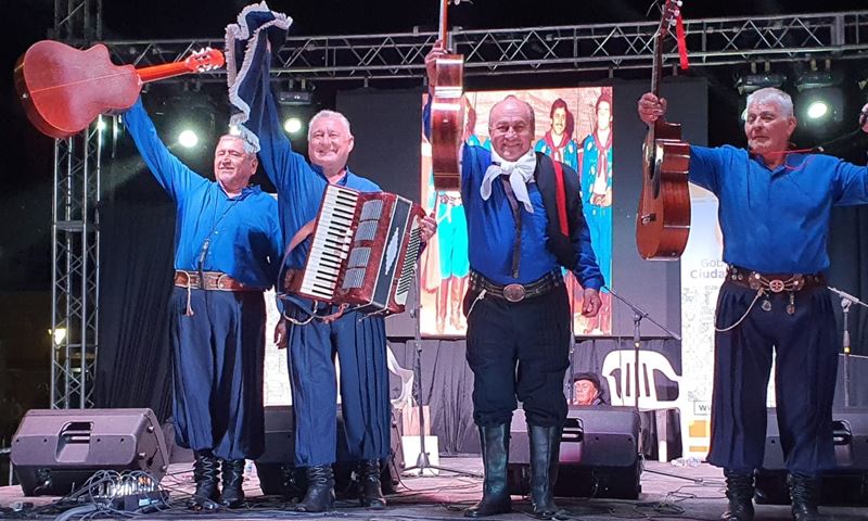 El Senador Michlig participó del emotivo homenaje al conjunto IVOTI brindado por el Gobierno de Ceres