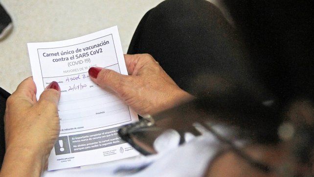 Salud; la provincia de Santa Fe adhiere al pase sanitario