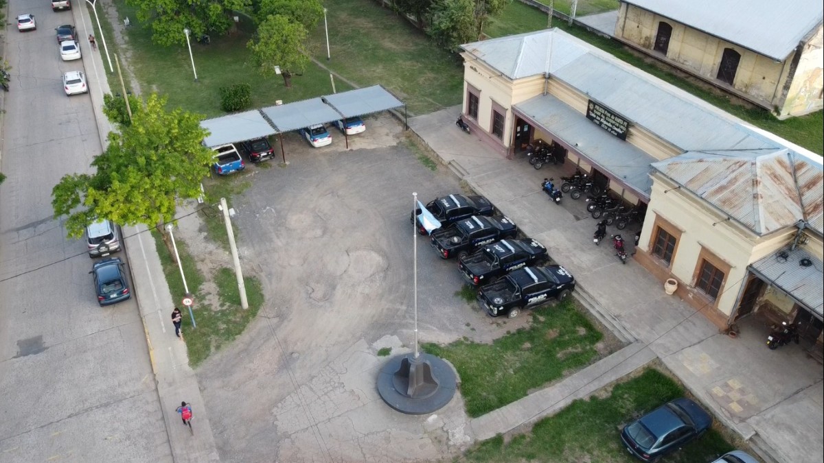 Nuevas camionetas 0Km para la Policía: Reconocimiento a las gestiones de Müller y Senn