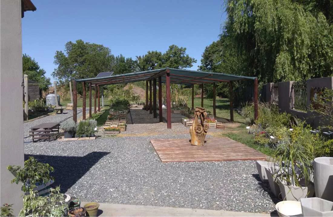 Las Colonias; trabajos de mantenimiento en el Vivero Comunal de San Carlos Sud