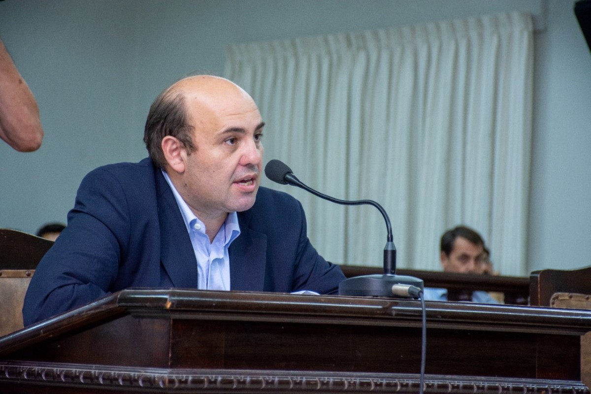 Rodrigo Müller, pone a disposición de los vecinos y vecinas su trabajo como Concejal durante el 2021.