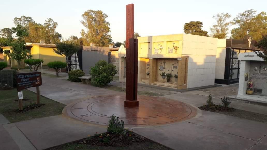 Humboldt inauguró un monumento que recuerda a las victimas de Covid-19