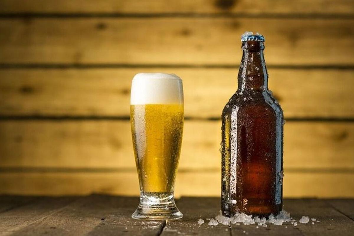 Habrá descuentos en impuestos para los bares que comercialicen cerveza artesanal local