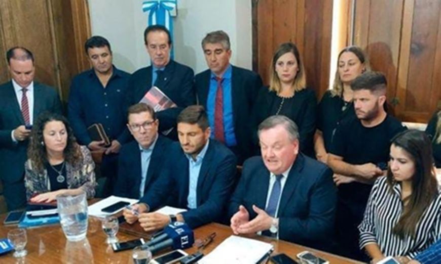 El interbloque UCR pide que el Presupuesto 2022 sea fruto del “diálogo político y no de la imposición del Gobierno”