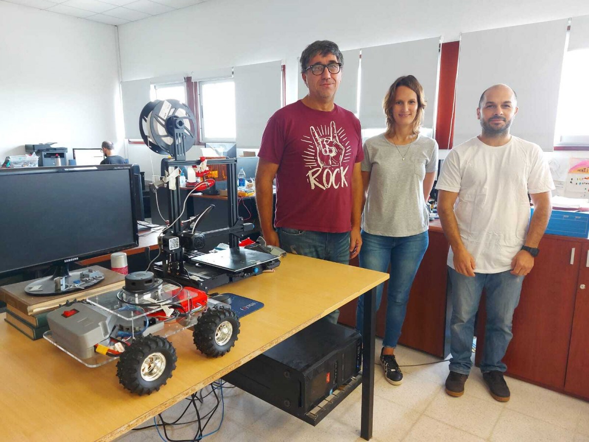 Investigadores del CONICET-Santa Fe fueron premiados por diseñar un robot