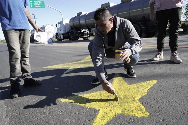 Día Nacional de la Seguridad Vial:  estrellas amarillas para crear conciencia y erradicar las violencias