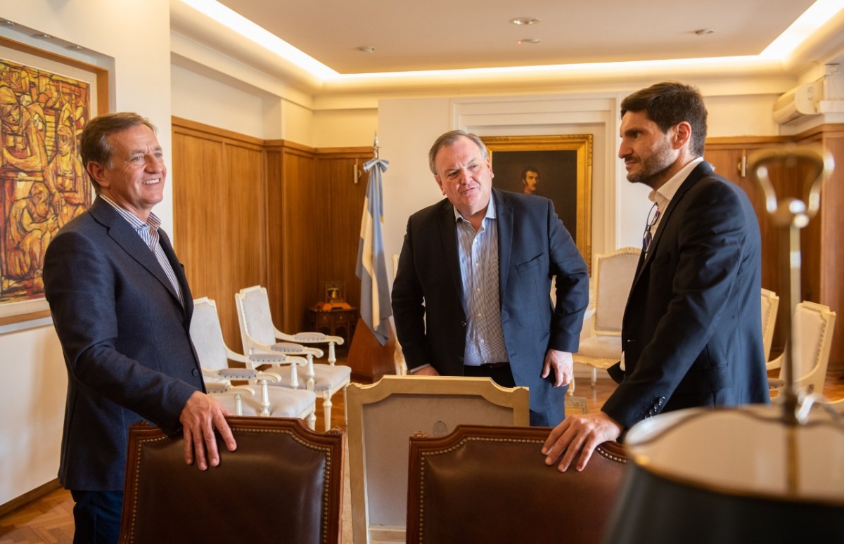 Pullaro y Michlig se reunieron con el Gobernador de Mendoza e intendentes
