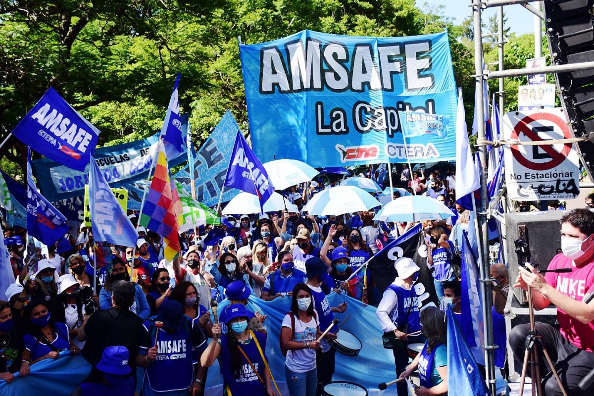 Conflicto docente: amsafe La Capital aceptó la propuesta ¿Qué pasará a nivel provincial?