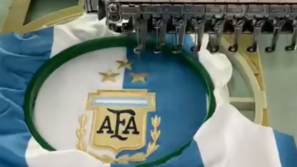 Cuándo sale a la venta la nueva camiseta argentina con las tres estrellas