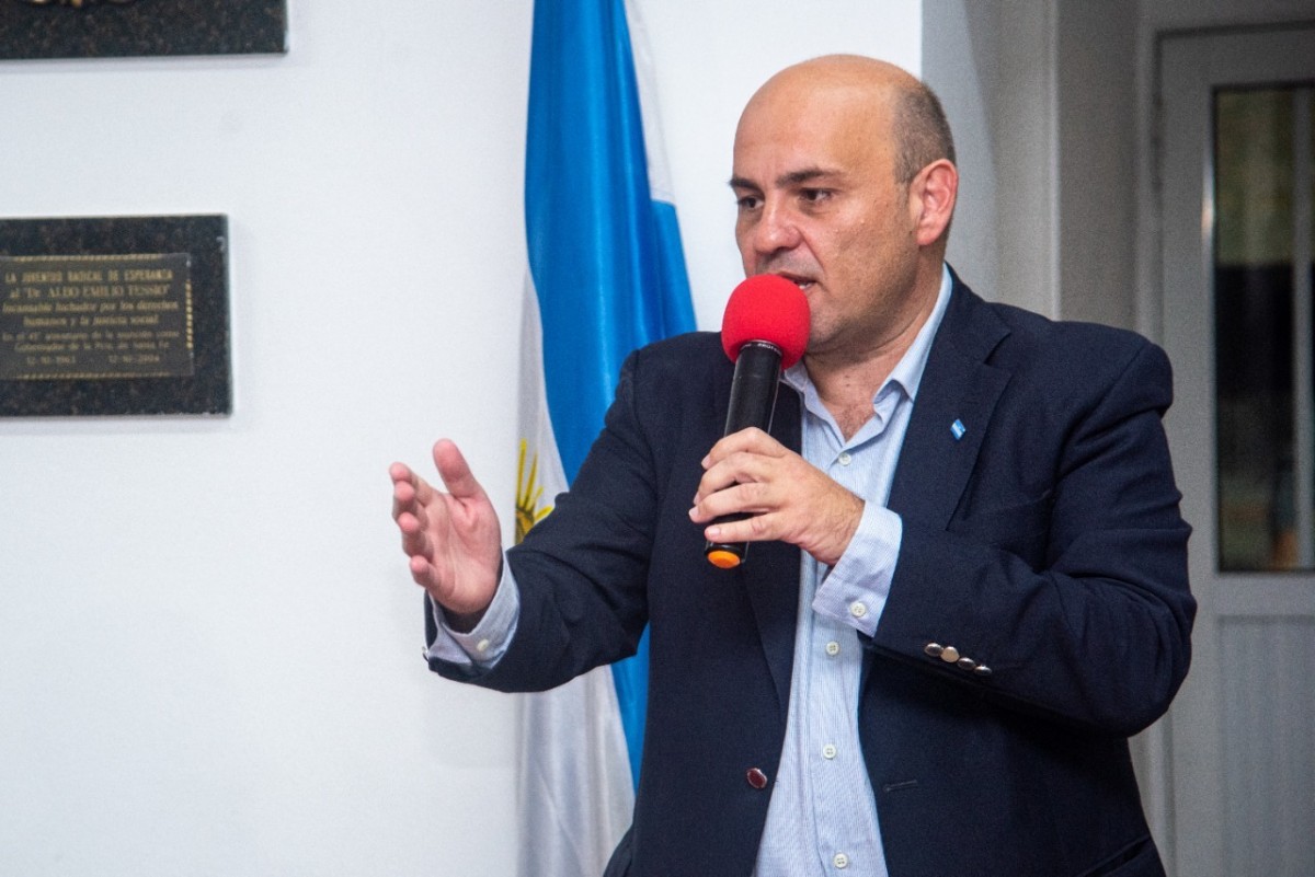 Rodrigo Müller: “No vamos a dejar a los vecinos sin pavimento”