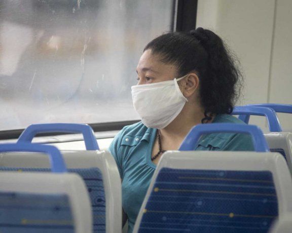 Tres provincias restablecieron el uso obligatorio del barbijo aunque la situación epidemiológica es similar a la de todo el país