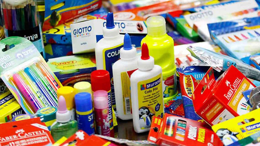 Los productos de la canasta escolar cuestan 80% más que en 2022