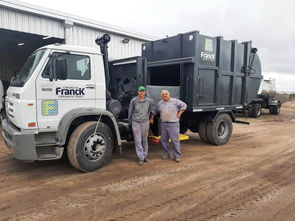 La Comuna de Franck restauró la unidad compactadora de residuos