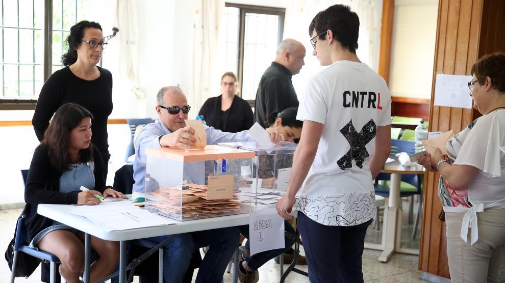 Santa Fe 2023: en dos días se anotaron 3.500 voluntarios para presidente de mesa