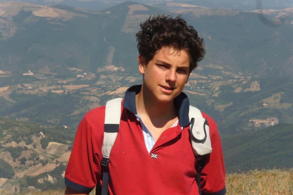 ¿Quién fue Carlo Acutis y por qué la Iglesia lo beatificó?