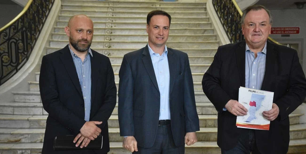 Felipe Michlig aseguró que la nueva gestión respetará el pase a planta de los trabajadores contratados