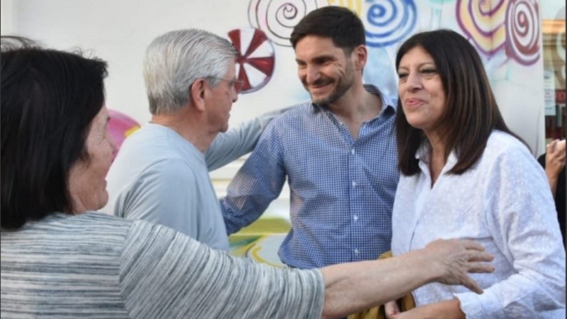 Maxi Pullaro y Clara García: “En una semana empieza el cambio en Santa Fe”.