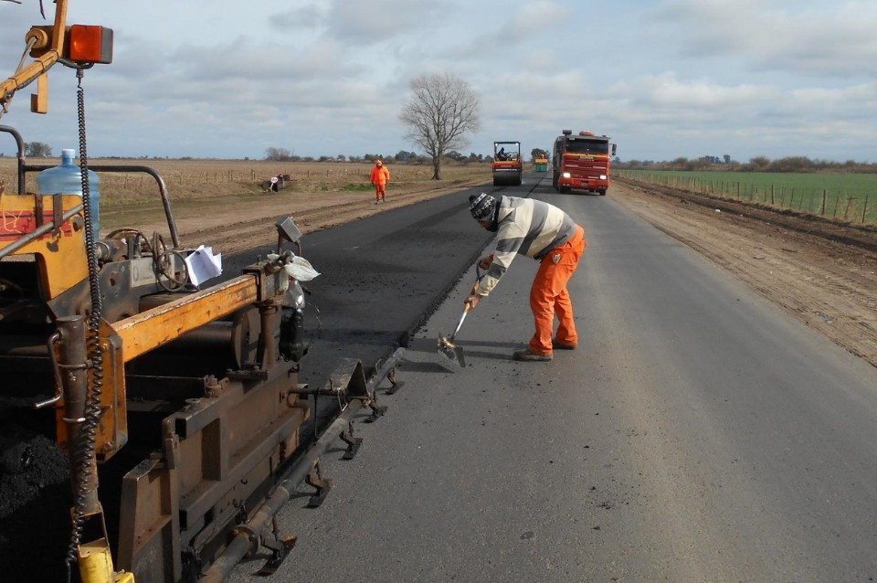 Enrico sostiene que el Estado no se puede desentender de la obra pública