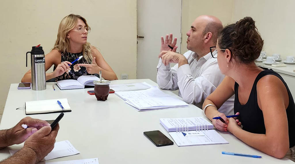 Rodrigo Müller y Jimena Senn inician gestiones por viviendas y terrenos en Esperanza