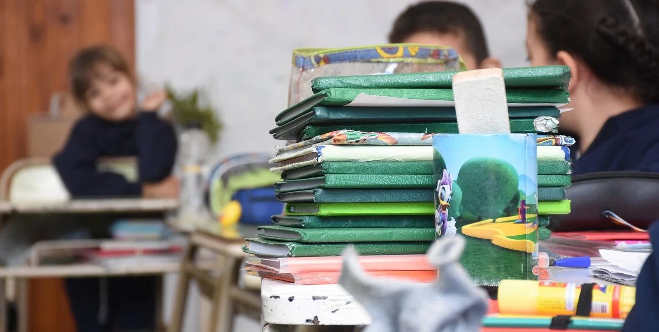 Fijan para 2026 un calendario educativo nacional con 190 días de clase y control de horas reloj