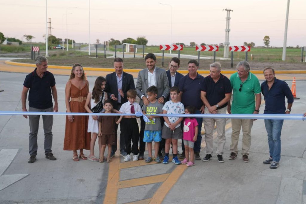 En Humboldt fue inaugurada la rotonda en el cruce de las rutas provinciales Nº 70 y 68-s
