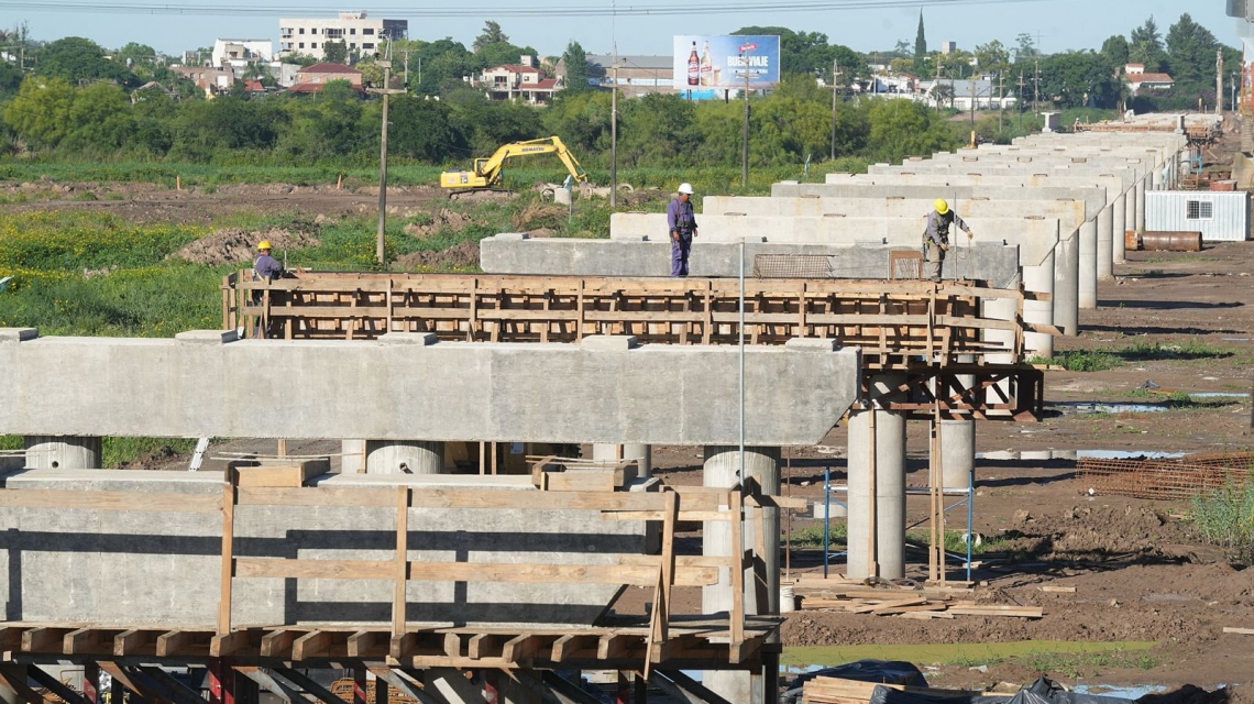 Inédito: en Santa Fe el empleo formal en la construcción crece; en el país en caída libre