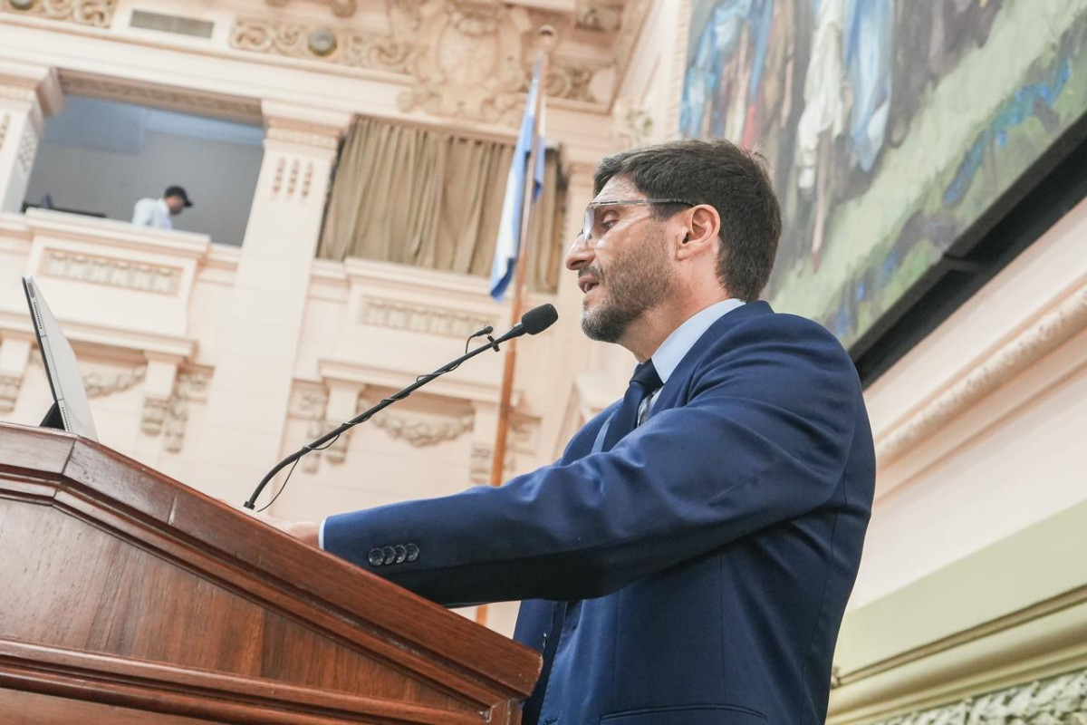 Uno por uno, los principales anuncios de Maximiliano Pullaro en su mensaje a la Legislatura