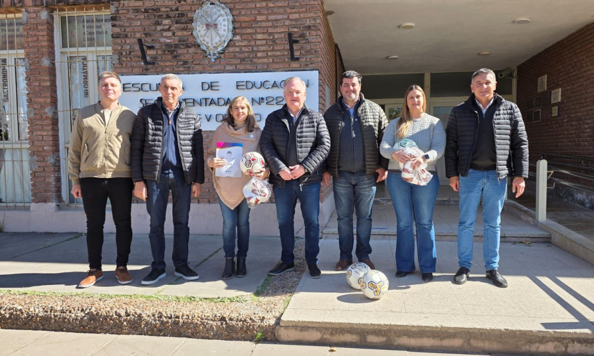 Instituciones educativas de San Cristóbal recibieron aportes provinciales FANI por más de $17 millones