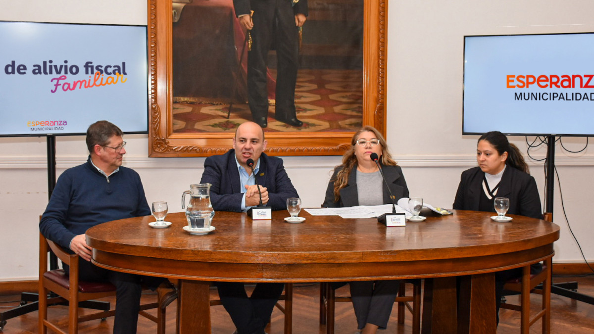 El municipio presentó el Plan de Alivio Fiscal Familiar “en un contexto económico difícil”, dijo Rodrigo Müller