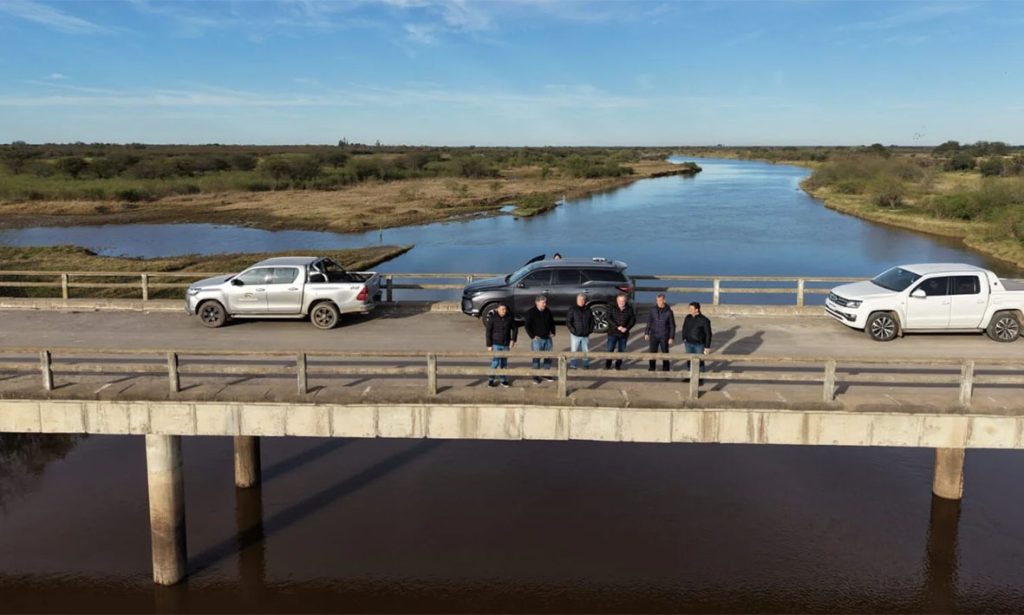 La Dirección Provincial de Vialidad ejecuta obras viales en tres localidades del departamento San Cristóbal