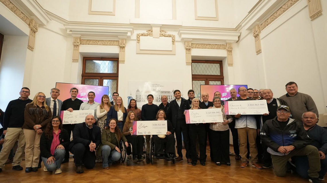 Pullaro entregó más $ 1.100 millones a tres instituciones por la recaudación de las entradas de los Juegos Suramericanos