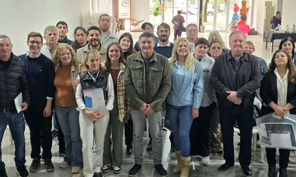 Michlig, González y Dupouy acercaron aportes a instituciones en la localidad de Ceres